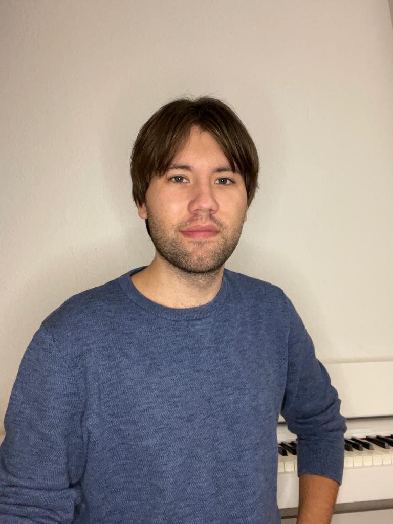 Grischa,
Klavier,
Gitarre,
Bass,
Frühförderung